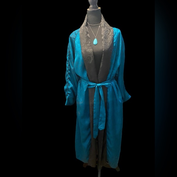 The Lingerie Collection Robe Sz Small - Picture 1 of 12